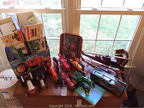 Lot #0004 (1 of 16)