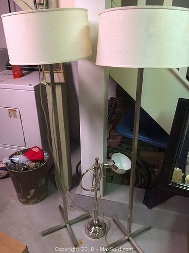 Lot #0045 (1 of 5)