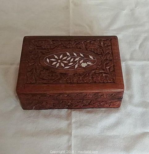 Lot #0069 (1 of 5)