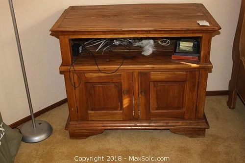 Lot #0410 (1 of 10)
