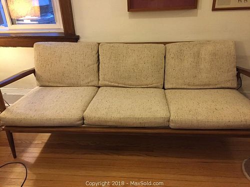 Lot #0004 (1 of 5)