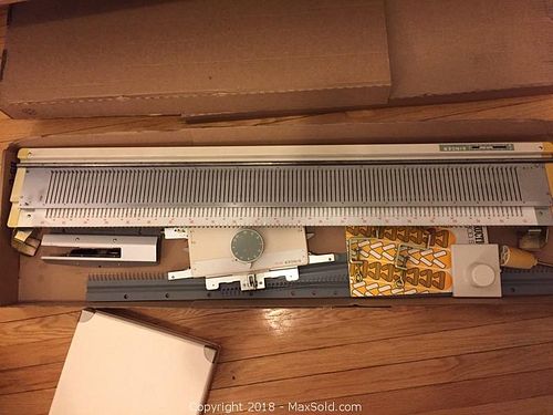 Lot #0007 (1 of 3)