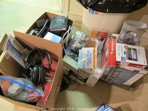Lot #0529 (1 of 11)