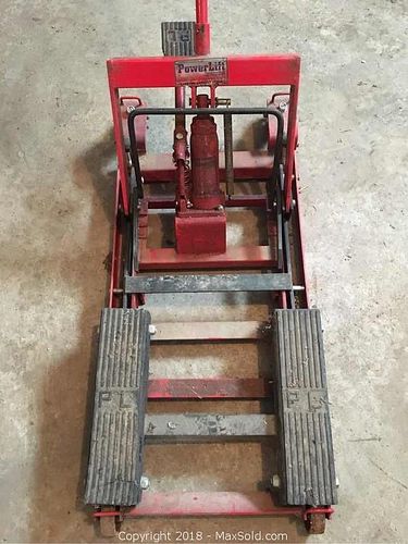 Lot #0051 (1 of 5)