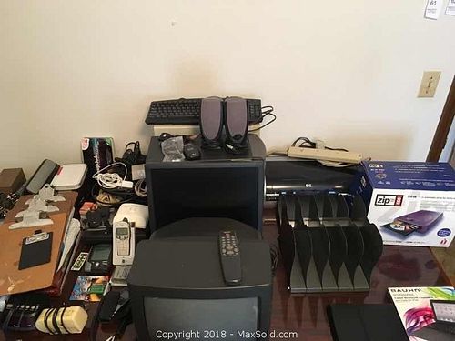 Lot #0061 (1 of 11)