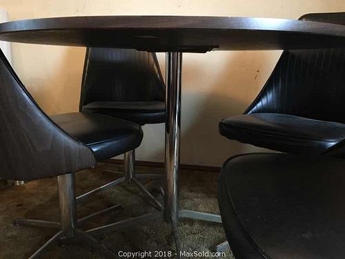 Lot #0128 (1 of 4)