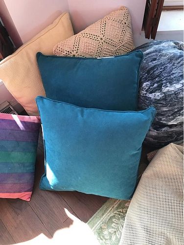 Lot #0020 (1 of 11)
