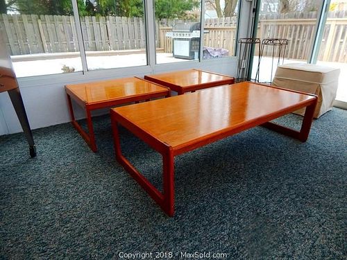 Lot #0661 (1 of 4)