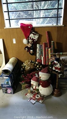 Lot #0559 (1 of 8)