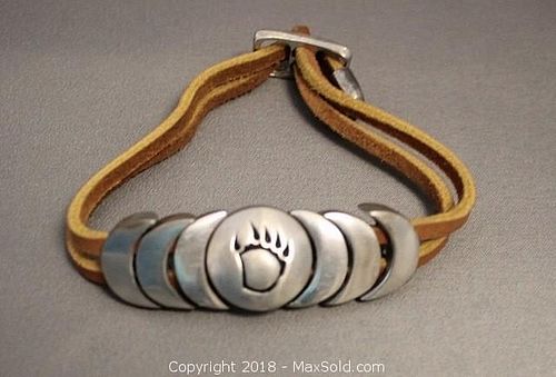 Lot #0115 (1 of 4)