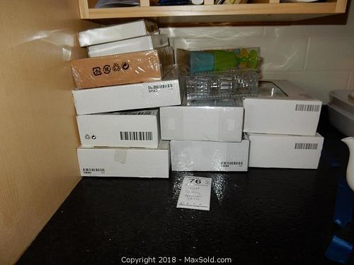 Lot #0076 (1 of 10)