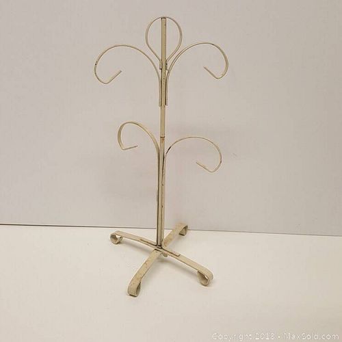 Lot #0052 (1 of 2)