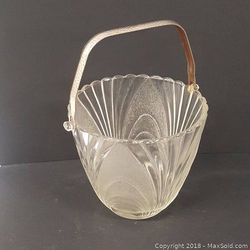 Lot #0056 (1 of 5)