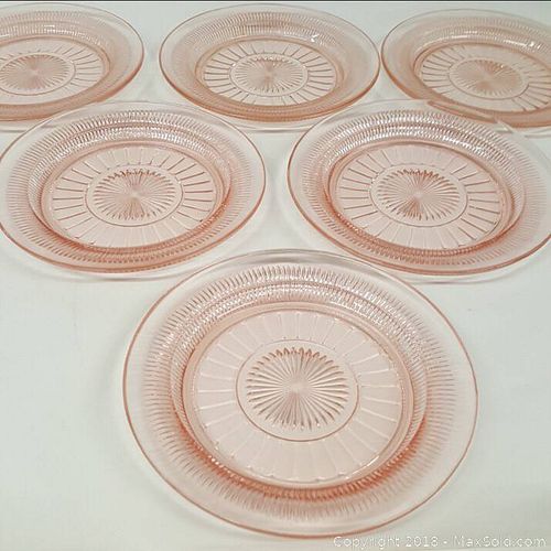 Lot #0117 (1 of 4)