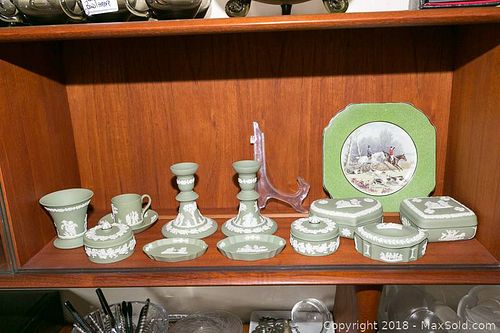 Lot #0769 (1 of 9)