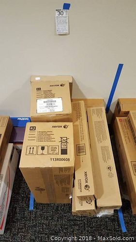 Lot #0030 (1 of 3)