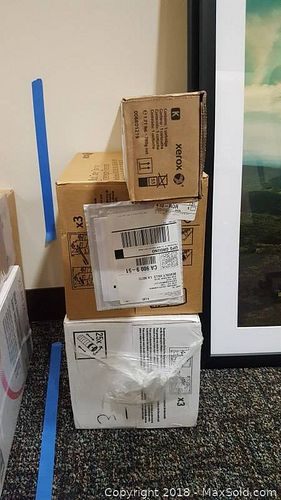 Lot #0033 (1 of 2)