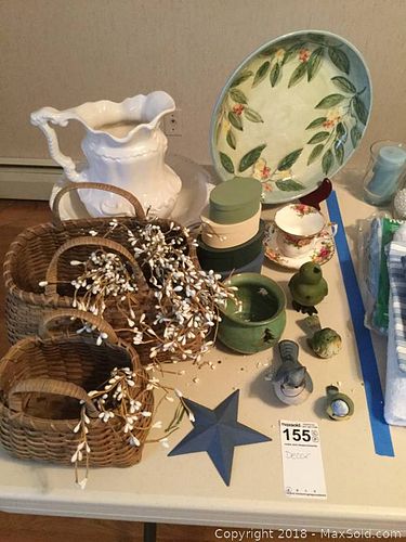 Lot #0155 (1 of 10)