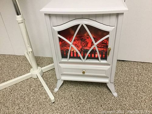 Lot #0181 (1 of 7)