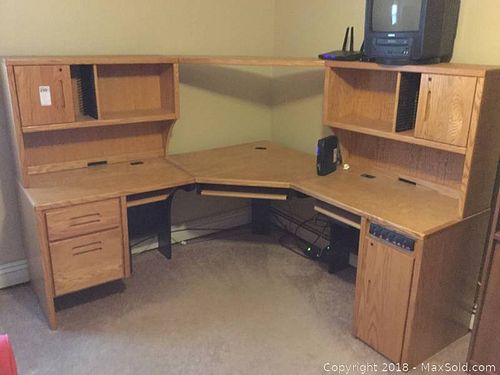 Lot #0200 (1 of 12)