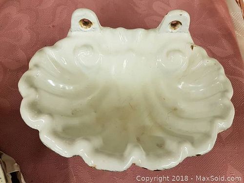 Lot #0013 (1 of 2)