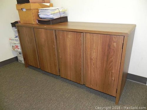 Lot #0697 (1 of 8)