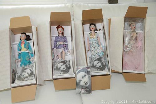 Lot #0284 (1 of 18)