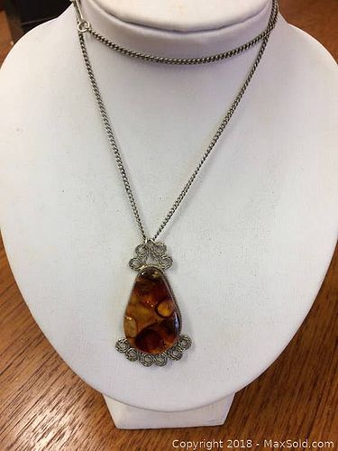 Lot #0073 (1 of 2)