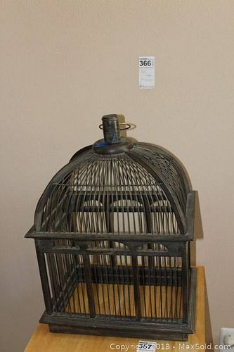 Lot #0366 (1 of 6)