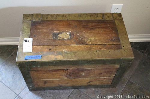 Lot #0368 (1 of 11)