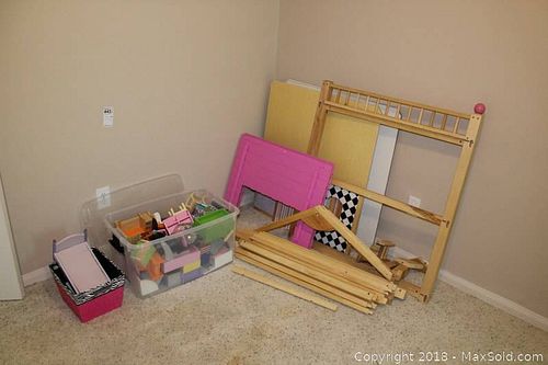 Lot #0443 (1 of 8)