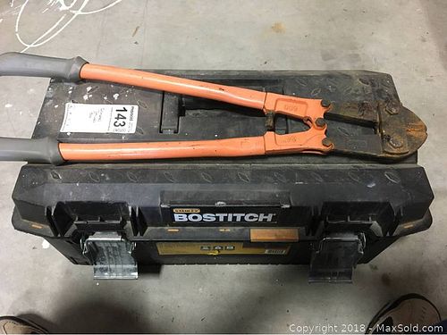 Lot #0143 (1 of 3)