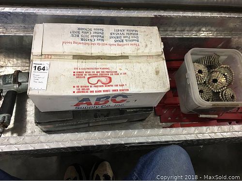Lot #0164 (1 of 5)