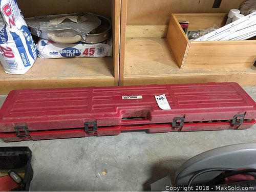 Lot #0169 (1 of 4)