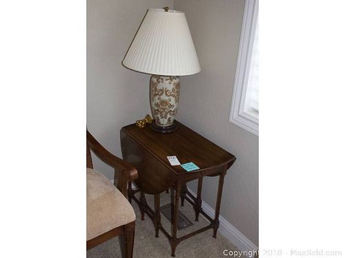 Lot #0278 (1 of 7)