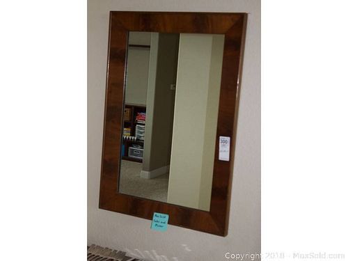 Lot #0300 (1 of 5)