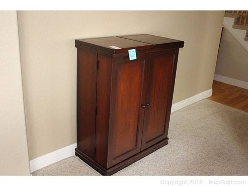 Lot #0301 (1 of 15)