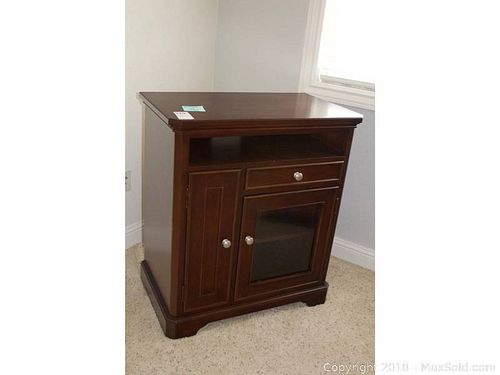 Lot #0319 (1 of 10)