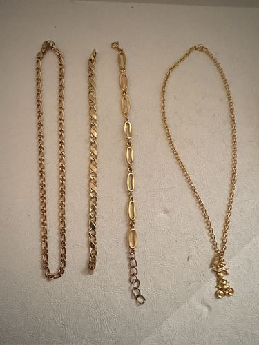 Lot #134 (1 of 4)