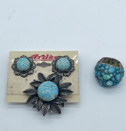 Lot #21 (1 of 4)