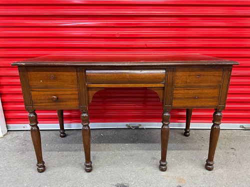 Lot #28 (1 of 17)