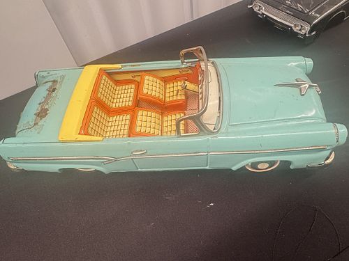 Lot #28 (1 of 4)