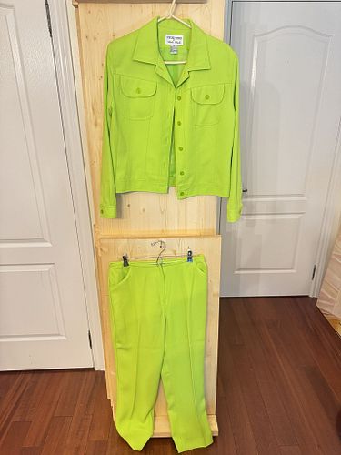 Lot #32 (1 of 4)