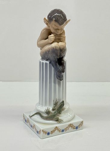 Lot #83 (1 of 8)
