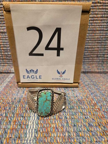 Lot #24 (1 of 8)
