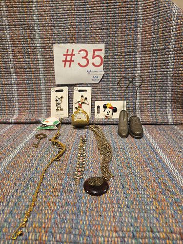 Lot #35 (1 of 17)