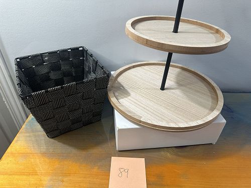 Lot #89 (1 of 8)