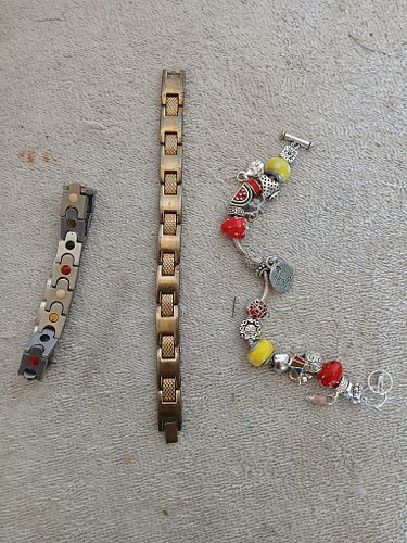 Lot #25 (1 of 9)