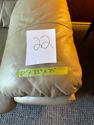 Lot #22 (1 of 8)