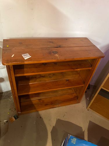Lot #660 (1 of 7)